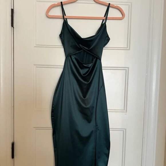 Dresses & Skirts - Women's green satin dress